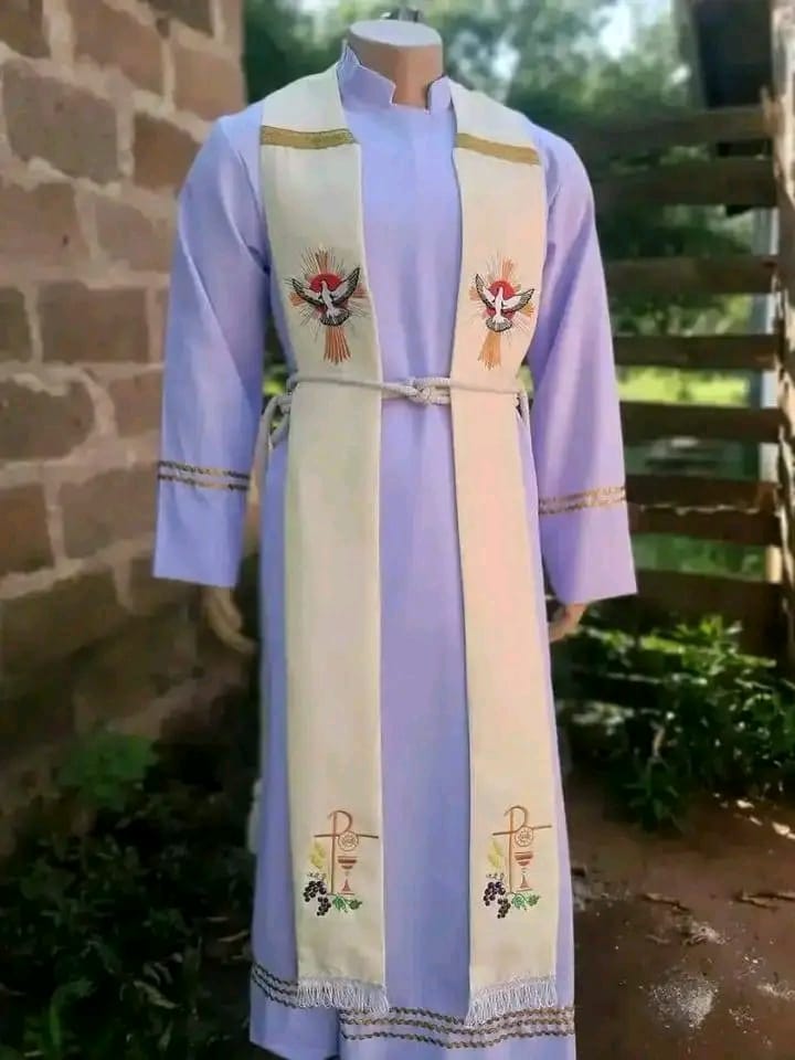 Lavender Clergy Cassock with Embroidered Ivory Stole